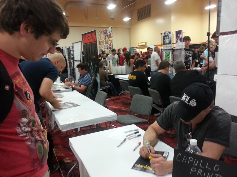 Illustration for article titled Amazing Las Vegas Comic Con Pictures!